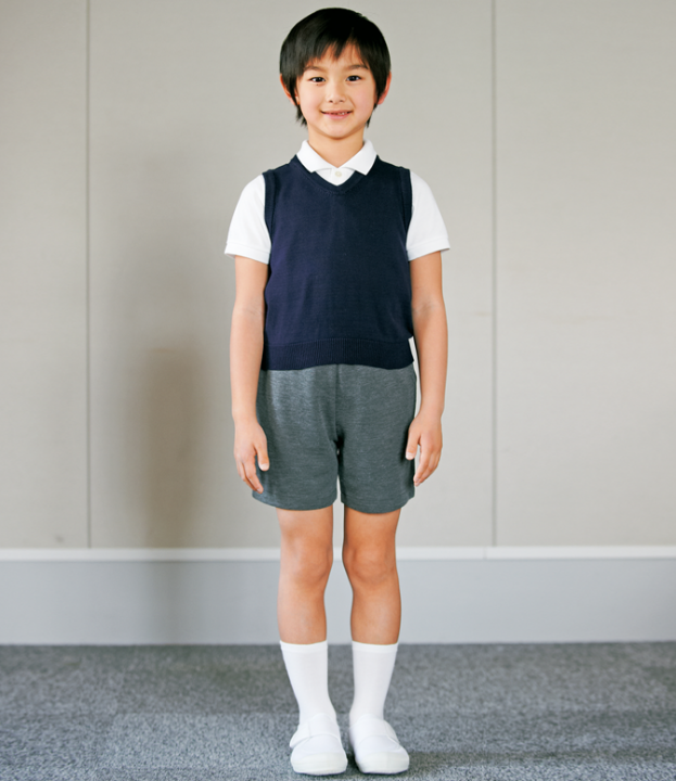 小学校受験】男の子の服装の選び方～面接・行動観察に必要な持ち物も